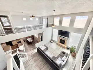 1306 Sidewinder Road NE 