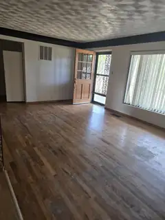 411 N Rubennie Place NW 