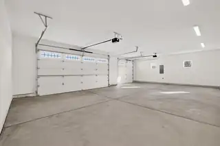3 Fox Den Road Garage