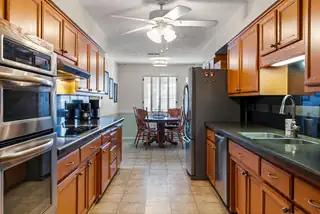 7601 Vista Del Arroyo Avenue NE Kitchen