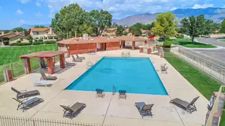 501 Swope Park Avenue NE Pool