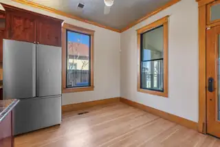 523 High Street SE Kitchen