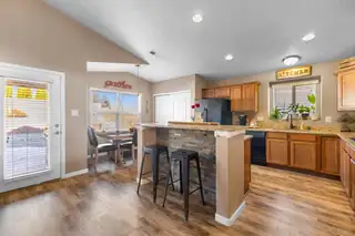 2512 Mesa Crotalo Road SE Kitchen