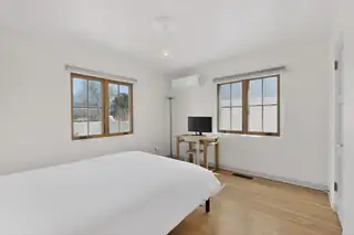 1515 Anderson Place SE Bedroom