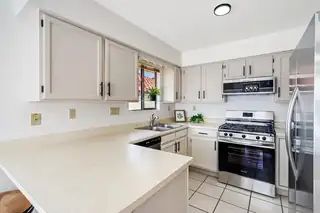 10326 Oso Redondo NE Kitchen