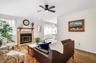 10326 Oso Redondo NE Living Room