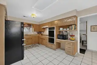 4909 Phyllis Street NE Kitchen
