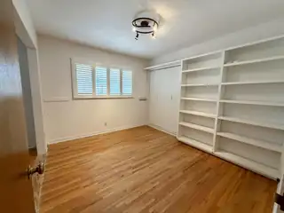 1025 Arizona Street SE Home Office