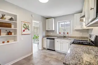 4204 Brockmont Avenue NE Kitchen