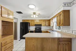 12209 S Phoenix Avenue NE Kitchen