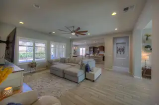 4014 Plaza Colina Lane NE Living Room