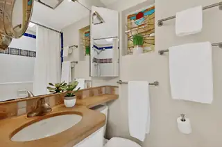 821 Solano Drive NE Home Office