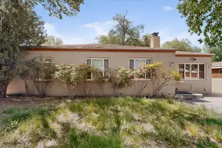 821 Solano Drive NE Backyard