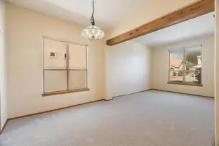 10905 Carreta Drive NW Living Room