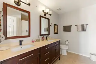 6636 SHIPROCK Drive NE 