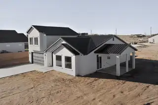 421 9th Avenue NE, Rio Rancho