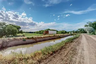 17 Llanito Road, Bernalillo 