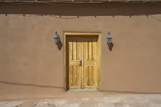 902 Edith Boulevard NE 