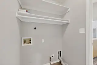 5404 Roanoke Avenue NW Patio