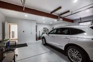 7405 Chaco Road NE Garage