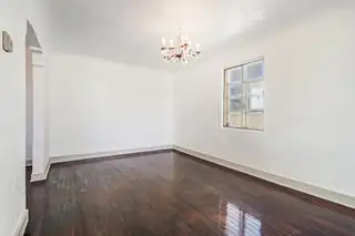 1101 Pear Drive SW Living Room