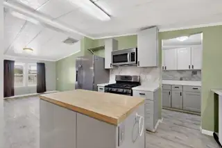 9 Tiger Road Kitchen