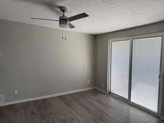 4630 Valley Garden Drive SW Living Room