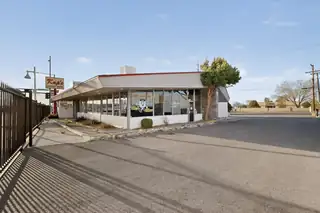 5801 Central Avenue NE 