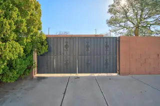 10401 Marble Place NE Exterior Front