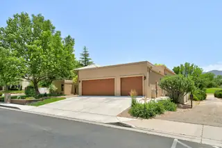 11240 Country Club NE Exterior Front