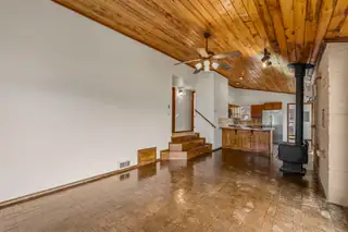 14 Lakeview Place Living Room