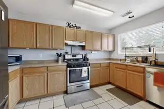 10815 McMichael Lane SW Kitchen