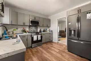 9010 Woodland Avenue NE Kitchen