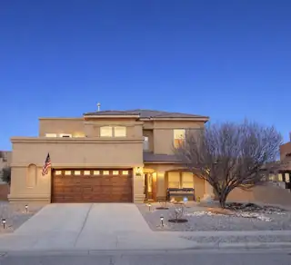 5529 Sandoval Drive NE 