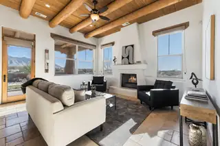 3 Aztec Court Living Room