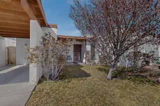 125 Calle Sol Mete NW, Albuquerque