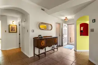 10524 Bilboa Street NW Living Room