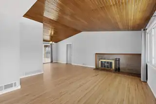 6105 Alta Monte Avenue NE Living Room