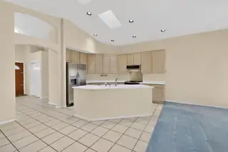 3149 Ashkirk Loop SE Kitchen