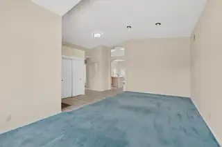 3149 Ashkirk Loop SE Living Room