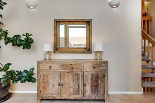 1815 Princeton Drive NE Living Room