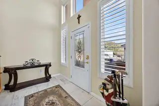 96 Sandia Mountain Ranch Drive Living Room