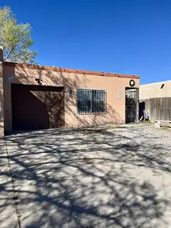6035 Staubach Avenue NW, Albuquerque