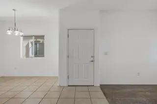 6800 Vista Del Norte Road NE # 2717 Living Room