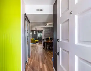 613 Jane Street NE Living Room