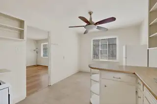 2615 McEarl Avenue SE Kitchen