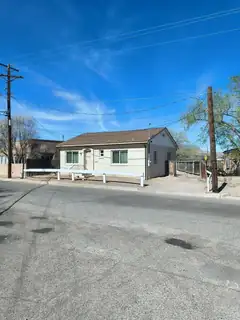 335 Mt. Carmel Avenue, Socorro 