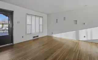 824 Monroe Street NE Living Room