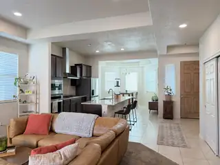 2044 Cougar Run Court SE Living Room