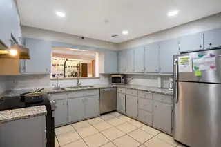 2957 Wisconsin Street NE Kitchen